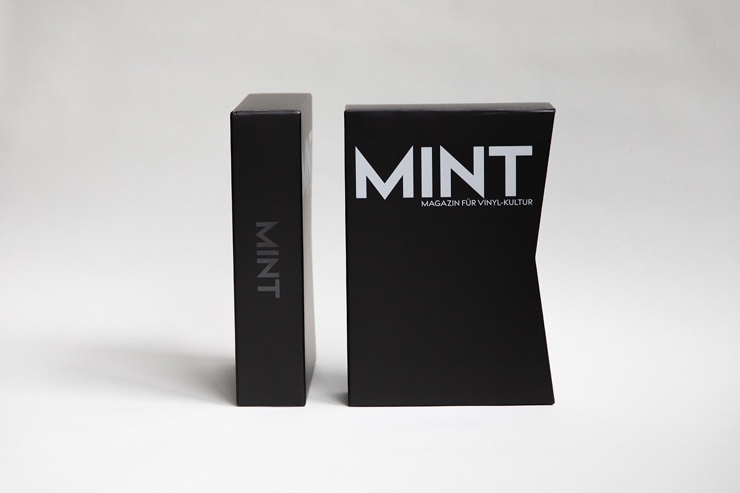 MINT Sammelschuber neutral, Rücken und Frontansicht (Variante)